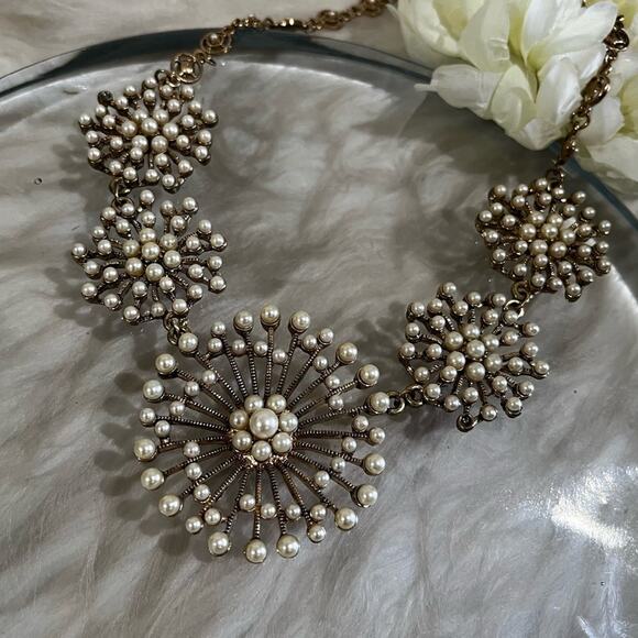 NEW Saks Fifth Avenue Pearl Spiral Sunburst Filigree Art Deco Statement Necklace - Picture 1 of 16